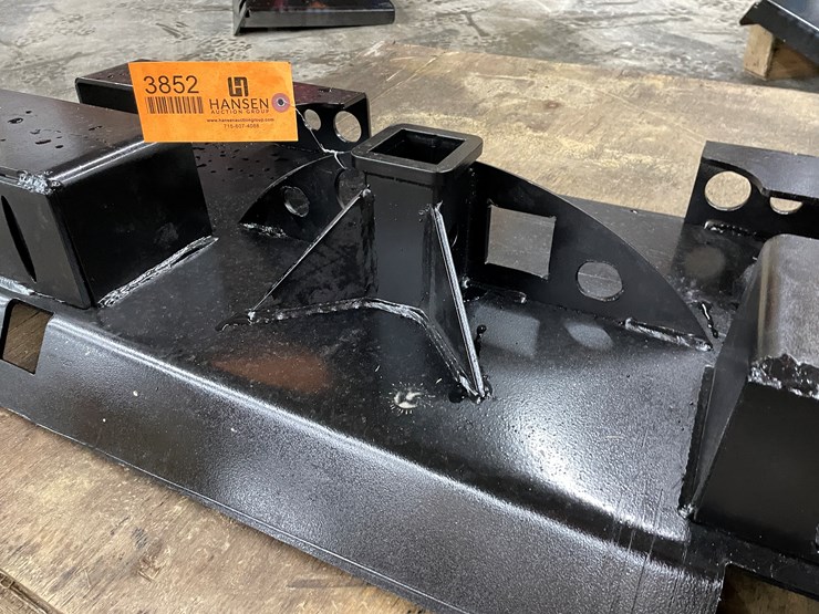 #3852-•-new-universal-mount-receiver-hitch-plate-with-chain-buckets-image-5