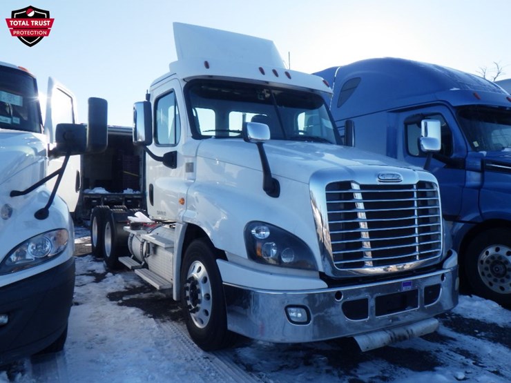 2019-freightliner-cascadia-125-image-3