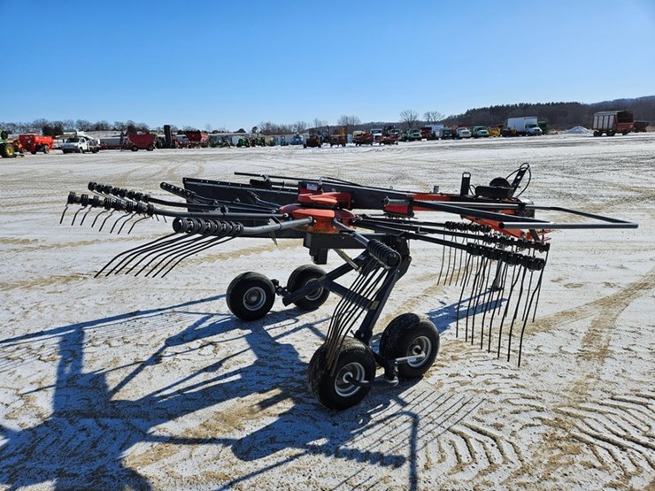 2020-kubota-ra1042t-image-5