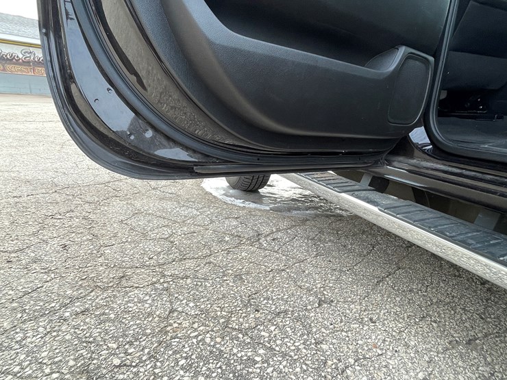 #4000-•-2019-chevy-silverado-high-country-pickup-(has-wi-title)-image-37