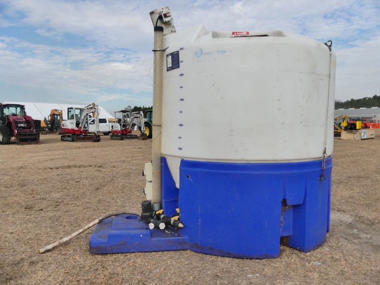 400-gallon-water-tank-image-1