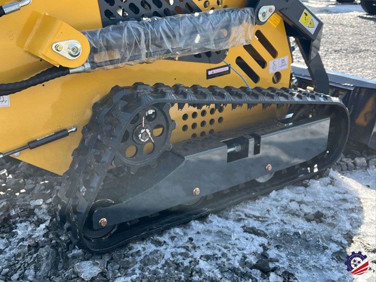 unused-2025-sdlanch-sdll60-skid-steer-loader-mini-skid-steer-image-9