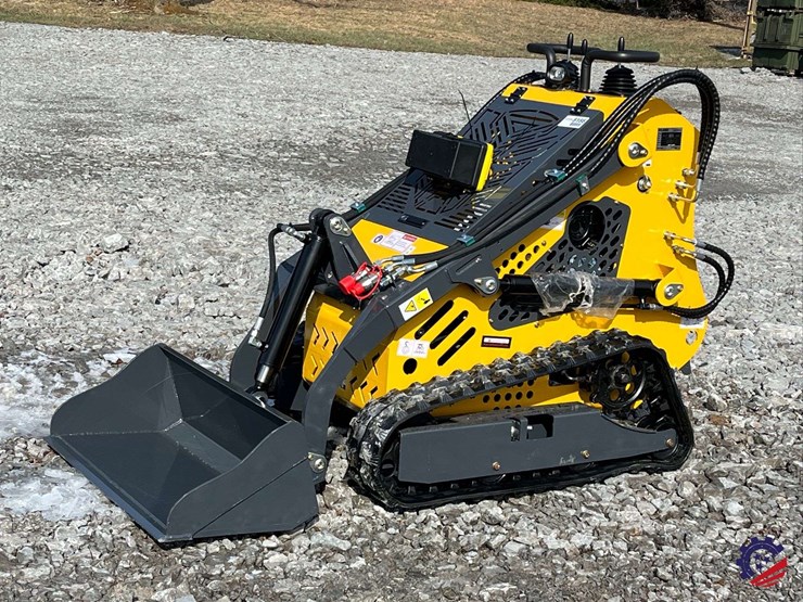 unused-2025-sdlanch-sdll60-skid-steer-loader-mini-skid-steer-image-1