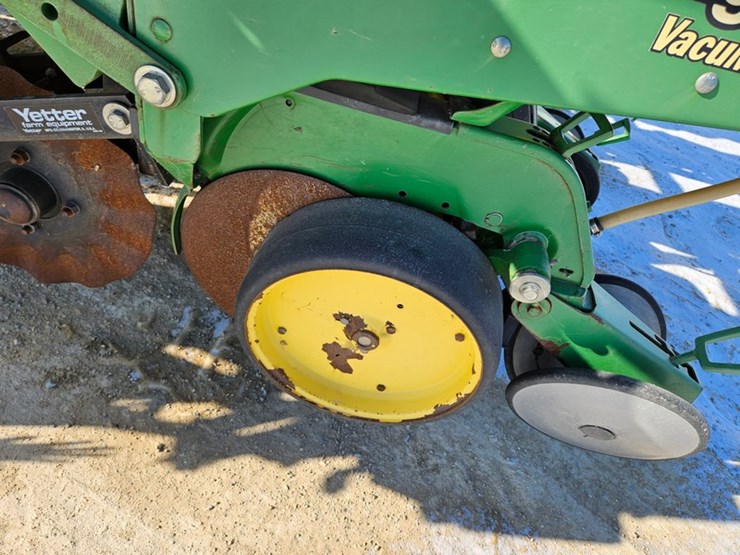 john-deere-7200-image-27