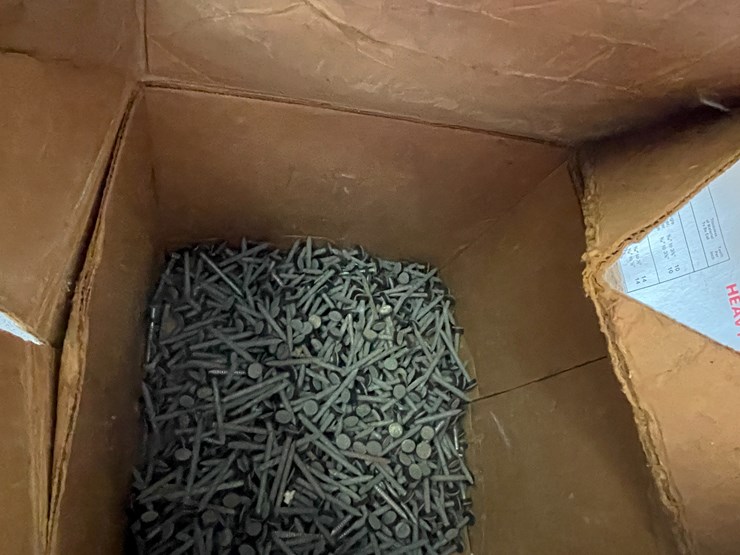 #5924-•-contents-of-shelf-and-(2)-toolboxes-image-8