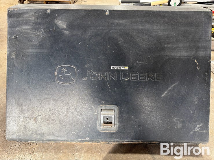 john-deere-toolbox-with-tools-image-13