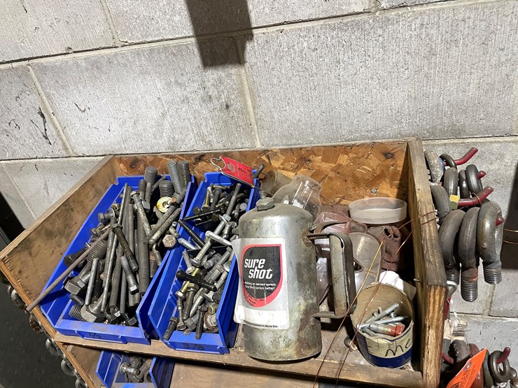 #7018-•-miscellaneous-hardware-and-bolt-bins-image-3