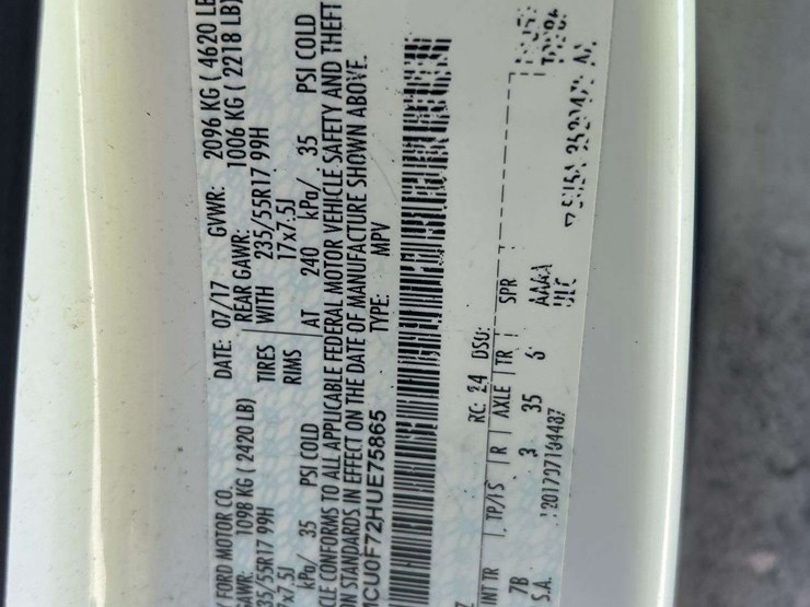 2017-ford-escape-image-5