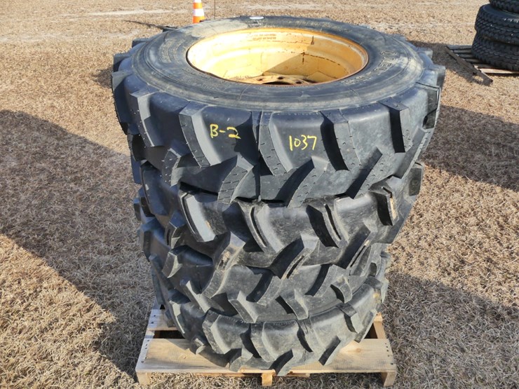 pallet-of-four-pivot-wheels-&-tires-image-1