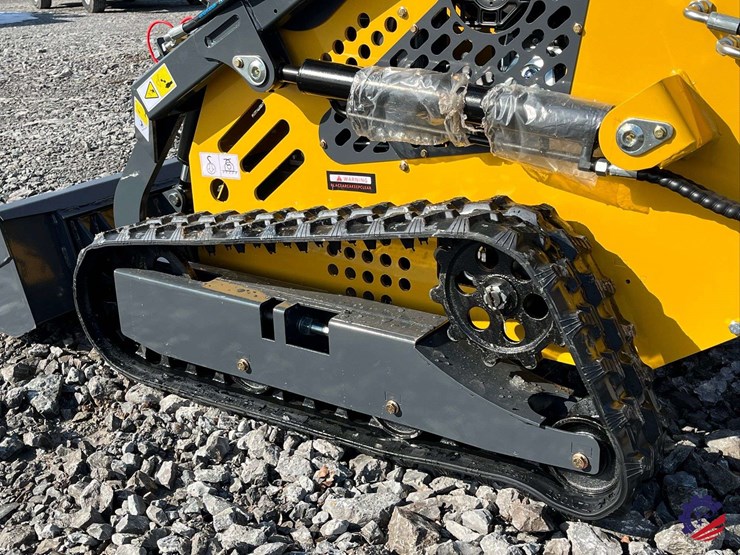 unused-2025-sdlanch-sdll60-skid-steer-loader-mini-skid-steer-image-8