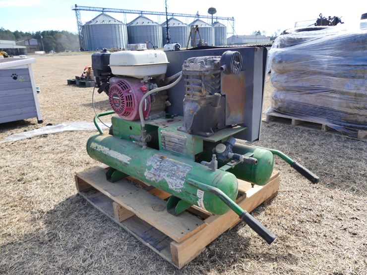 john-deere-air-compressor-image-4