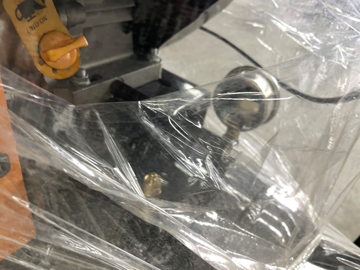 #2301-•-land-honor-40-gallon-2-stage-truck-mounted-air-compressor-image-19