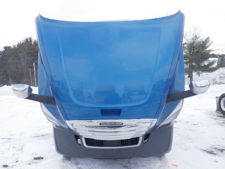 2022-freightliner-cascadia-126-image-26