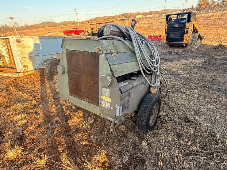 #2595-•-davey-towable-air-compressor-image-5