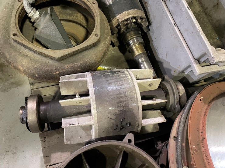 #7002-•-various-motor-parts-image-3