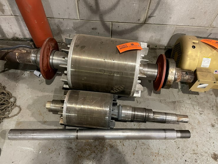 #7089-•-(2)-large-armatures-image-1