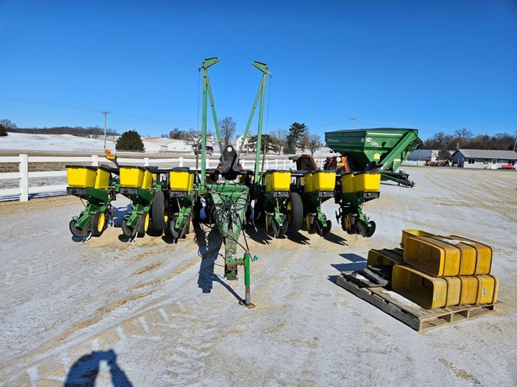 john-deere-7200-image-8