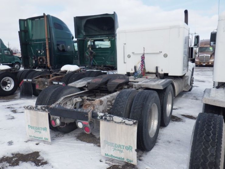 2014-peterbilt-386-image-10