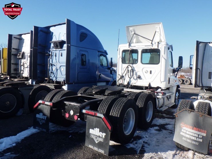 2019-freightliner-cascadia-125-image-7