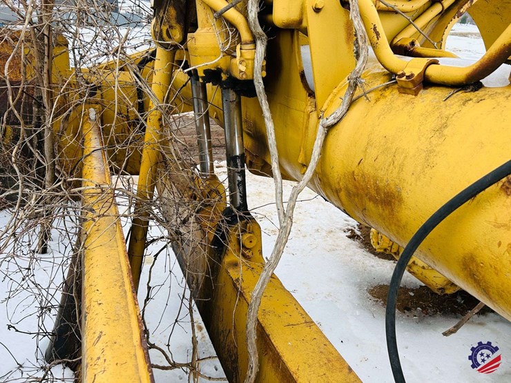 caterpillar-621-image-56