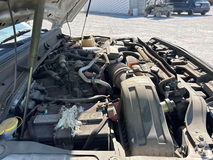 2015-ford-f550-image-8