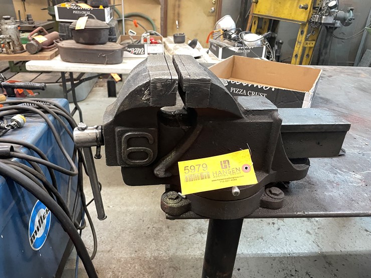 #5979-•-metal-welding-table-image-3