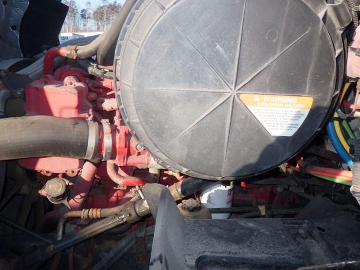 2016-international-prostar-image-12