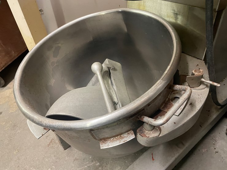 #4012-•-commercial-vulcan-mixer-image-6