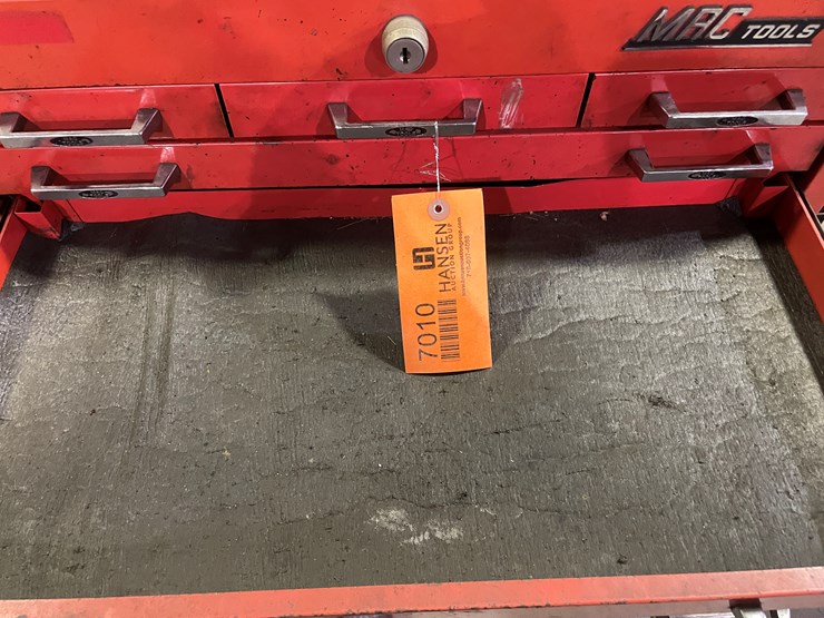 #7010-•-mac-toolbox-with-contents-image-10