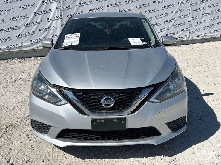 2017-nissan-sentra-sedan-image-24