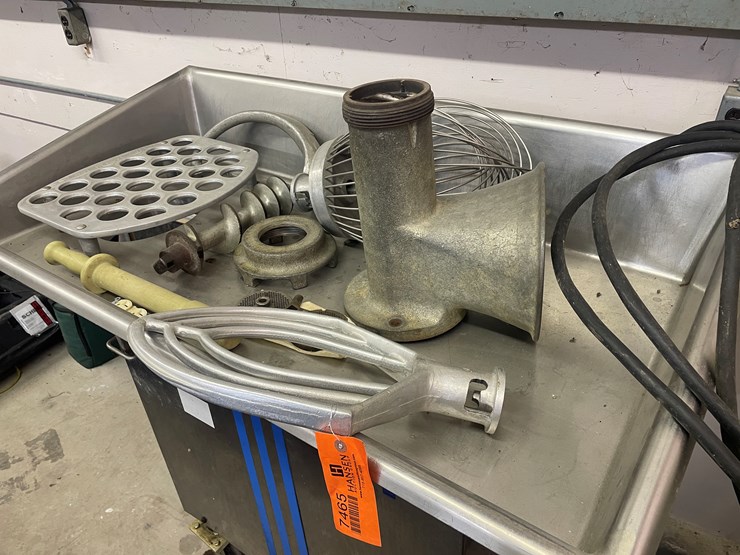 #4013-•-biro-commercial-meat-grinder-image-1