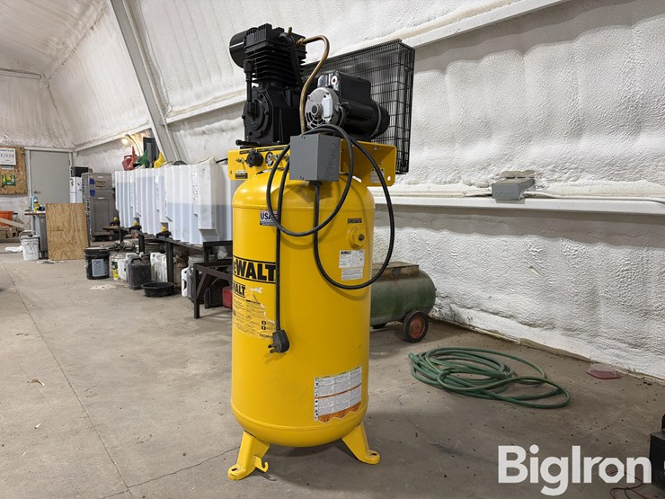 dewalt-dxcmv5048055-80-gallon-air-compressor-image-1