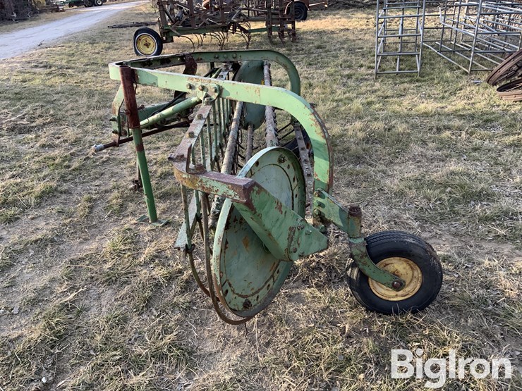 john-deere-350-image-8