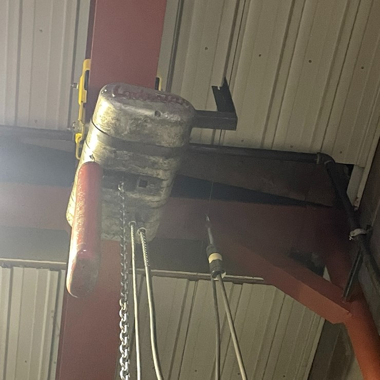 #5987 • Lostan 2 Ton Chain Hoist