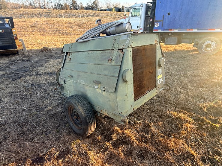 #2595-•-davey-towable-air-compressor-image-3