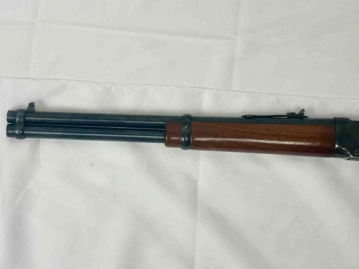 winchester---lever-action-rifle-image-4