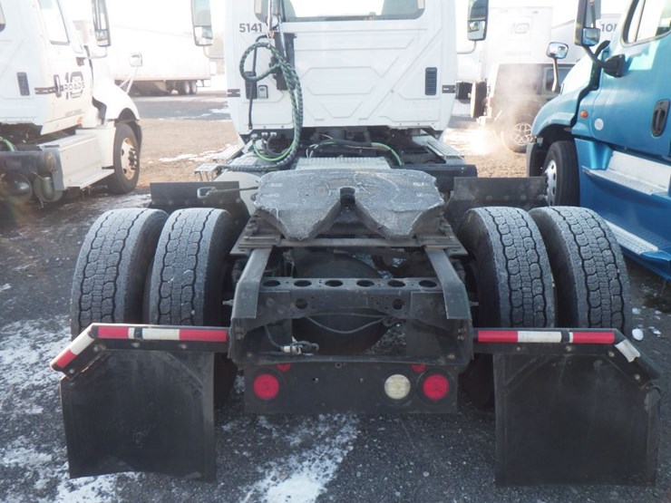 2016-international-prostar-image-5