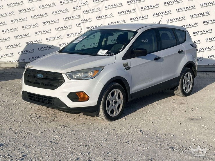 2017-ford-escape-image-1