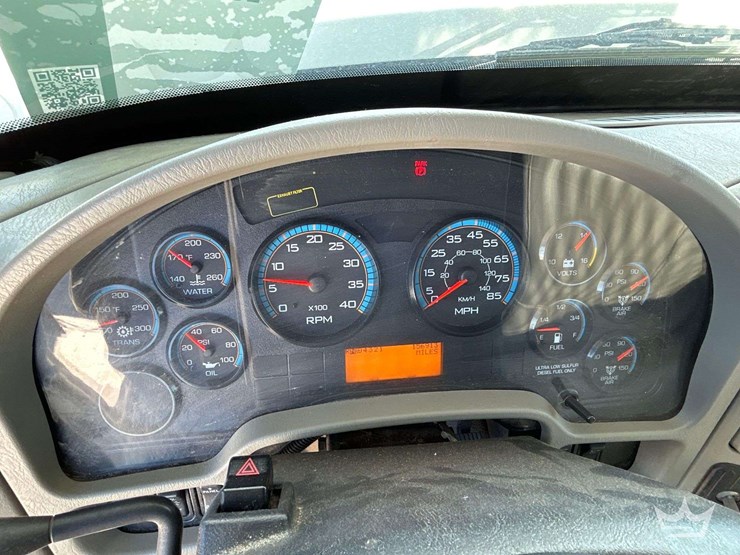 2013-international-workstar-7400-image-13