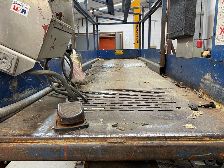 #4008-•-upright-scissor-lift-image-10