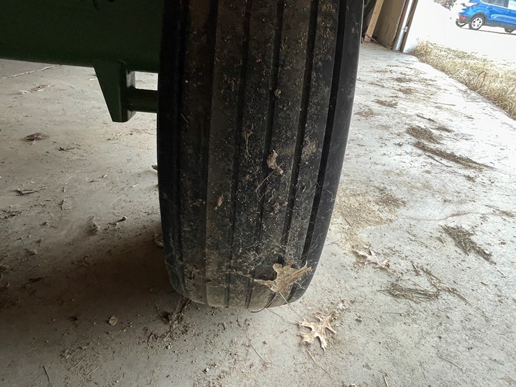 #5915-•-parade-wagon-image-32