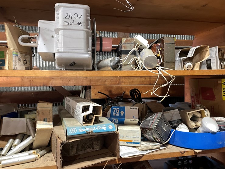 #7249-•-contents-of-(2)-shelving-units-image-5