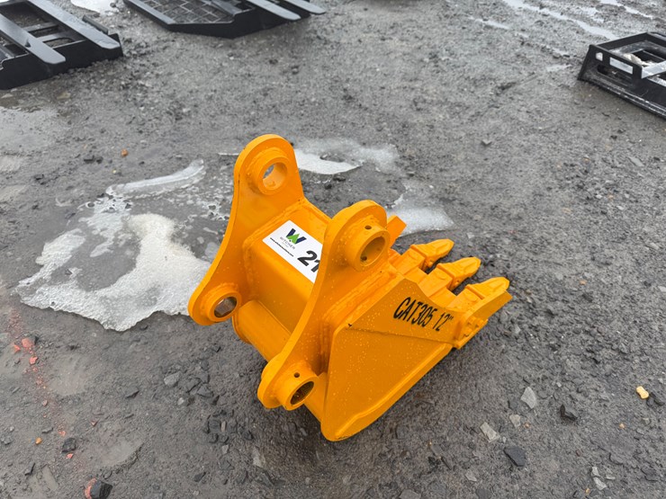 caterpillar-305-image-1