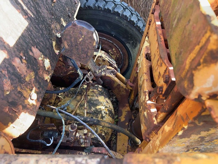 minneapolis-moline-forklift-image-9