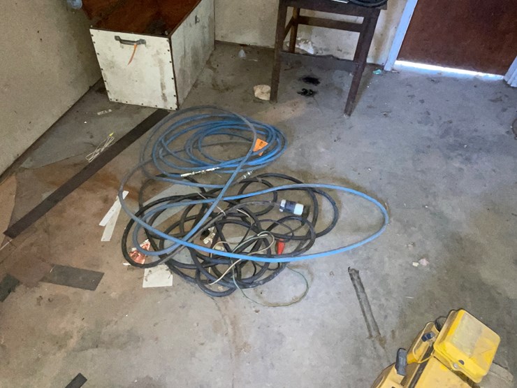 #5922-•-25'-air-hose-image-2