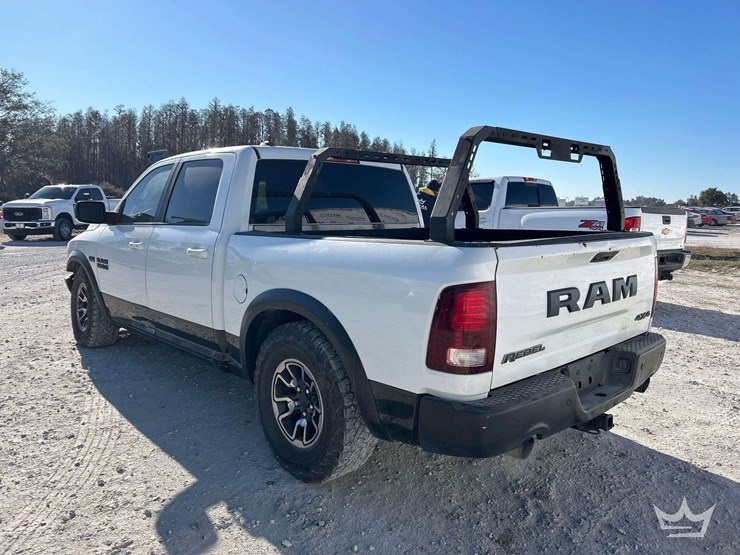 2017-dodge-1500-image-4