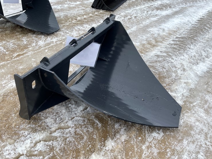 #2355-•-wolverine-tree-spade-image-3