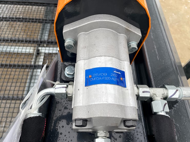 #2373-•-wolverine-screening-bucket-image-11