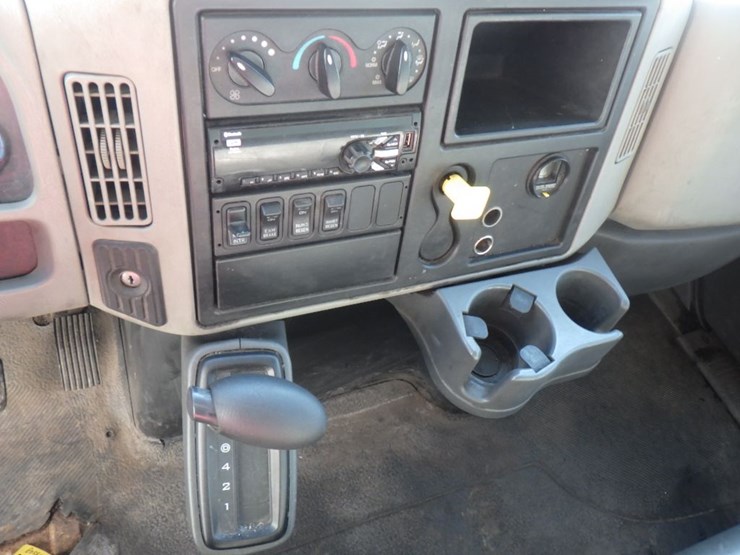 2014-international-durastar-4300-image-12