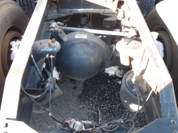 2018-peterbilt-579-image-9